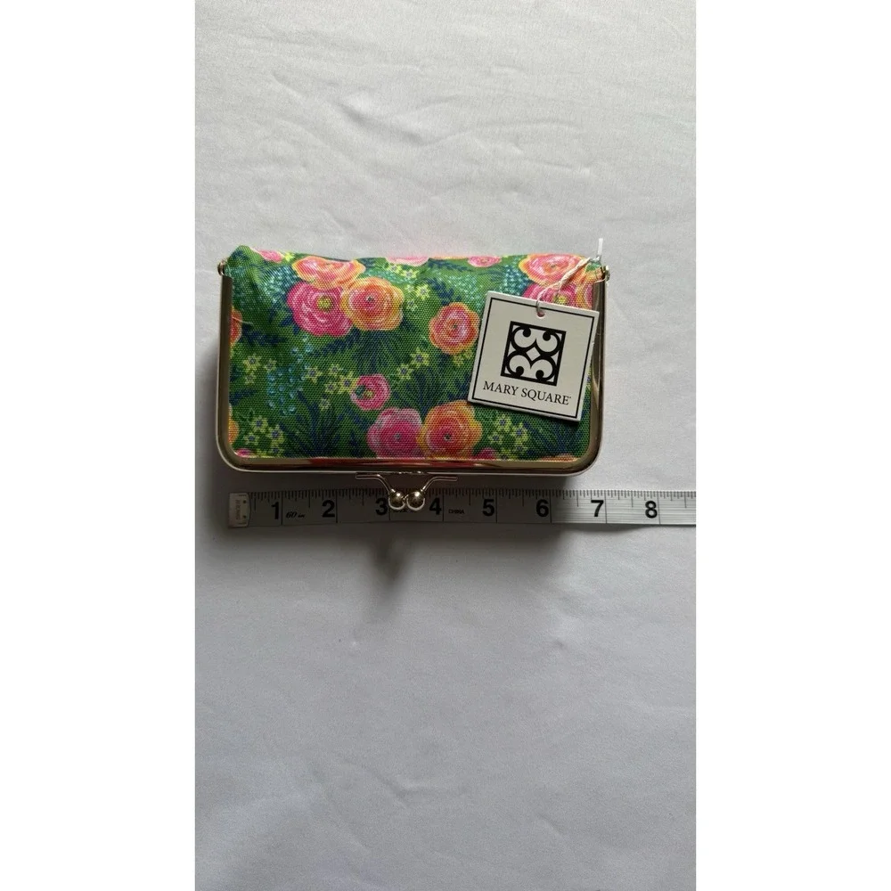 Mary Square Madison Snap Pill Case Floral Weekly 7-Day AM/PM Organizer 26032